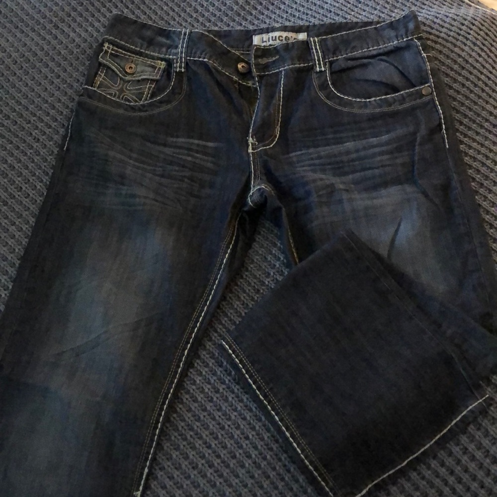 Liuces Jeans